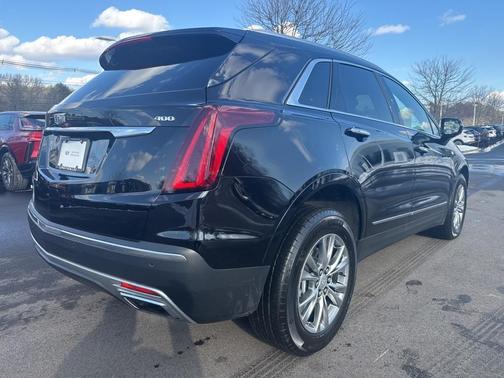 2023 Cadillac XT5 Premium Luxury