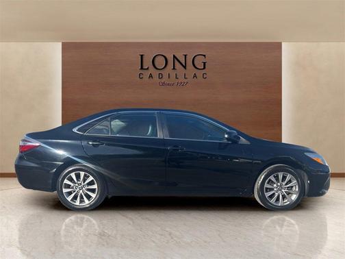 2016 Toyota Camry XLE