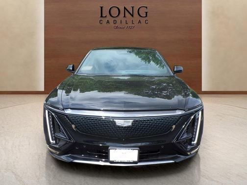 2025 Cadillac LYRIQ Sport