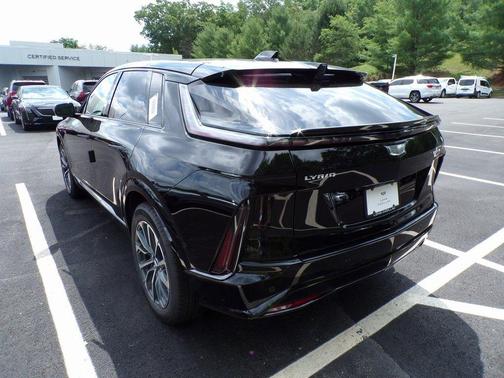 2025 Cadillac LYRIQ Sport