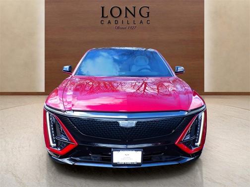 2025 Cadillac LYRIQ Sport