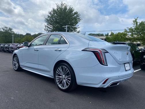 2022 Cadillac CT4 Premium Luxury