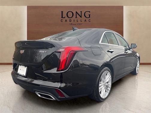 2022 Cadillac CT4 Premium Luxury
