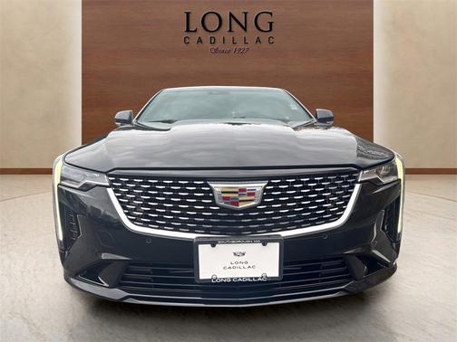 2022 Cadillac CT4 Premium Luxury