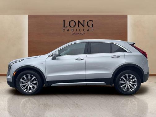 2022 Cadillac XT4 Premium Luxury