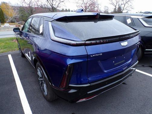 2025 Cadillac LYRIQ Sport