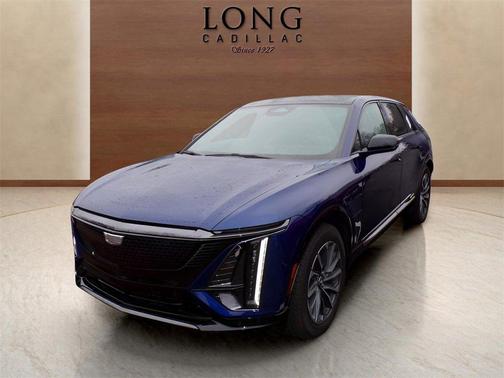 2025 Cadillac LYRIQ Sport