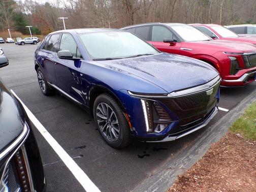 2025 Cadillac LYRIQ Sport