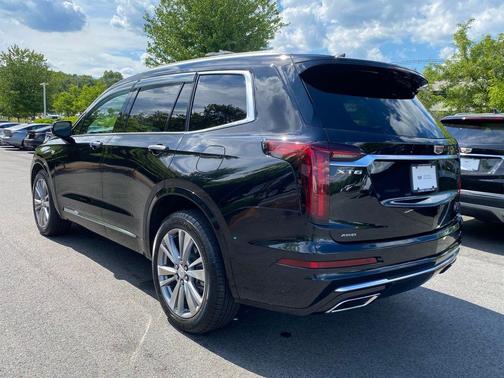 Stellar Black Metallic 2024 Cadillac XT6 Premium Luxury AWD