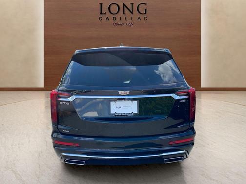 Stellar Black Metallic 2024 Cadillac XT6 Premium Luxury AWD