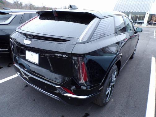 2026 Cadillac OPTIQ Premium Sport