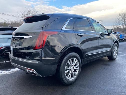 2022 Cadillac XT5 Premium Luxury