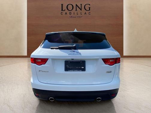 Fuji White 2019 Jaguar F-PACE 30t Portfolio