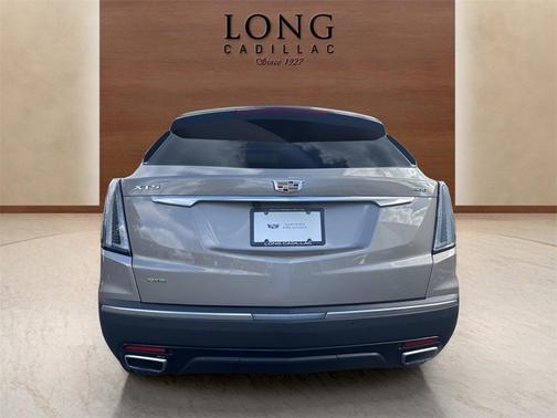 2022 Cadillac XT5 Sport