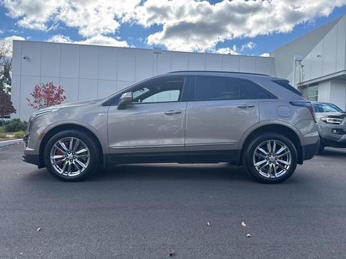 2022 Cadillac XT5 Sport