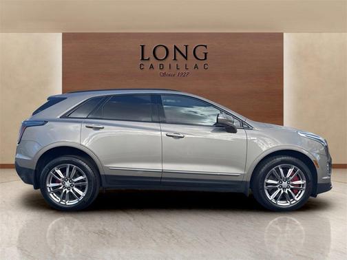 2022 Cadillac XT5 Sport