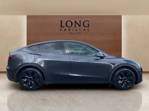 2024 Tesla Model Y Long Range