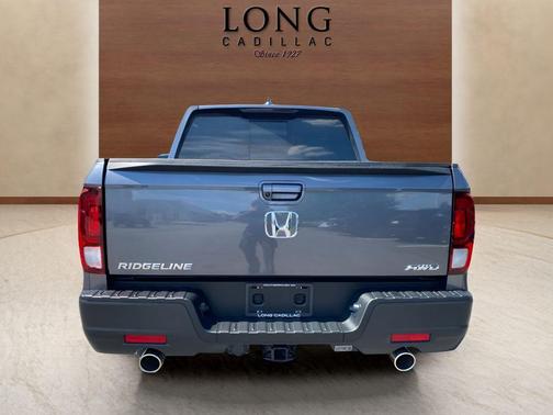 Modern Steel Metallic 2023 Honda Ridgeline RTL