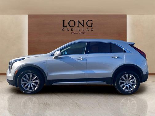 2022 Cadillac XT4 Premium Luxury