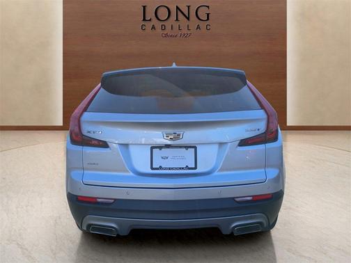 2022 Cadillac XT4 Premium Luxury