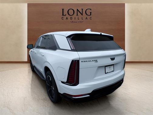 2025 Cadillac Escalade IQ Sport 1