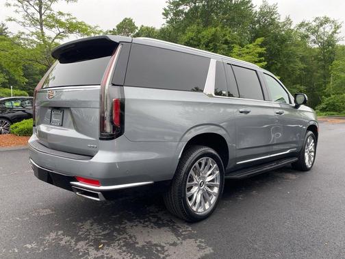 2023 Cadillac Escalade ESV Premium Luxury