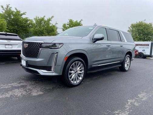 2023 Cadillac Escalade ESV Premium Luxury