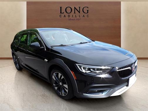 2018 Buick Regal TourX Essence