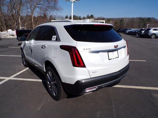 2026 Cadillac XT5 Premium Luxury