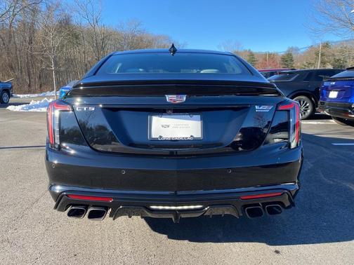 2024 Cadillac CT5-V Blackwing