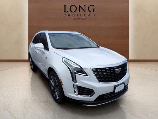 Crystal White Tri-Coat 2025 Cadillac XT5 Premium Luxury
