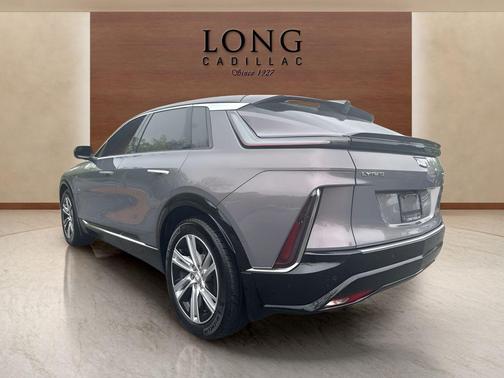 Celestial 2024 Cadillac LYRIQ Tech