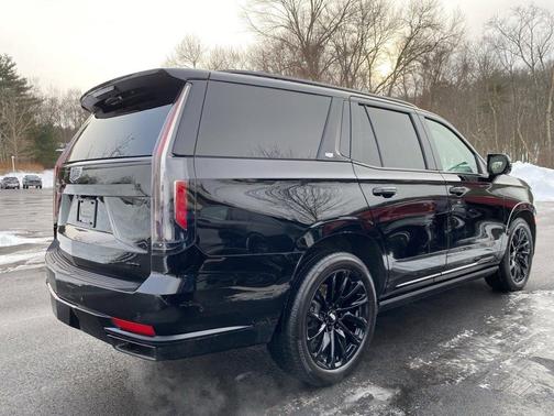 2023 Cadillac Escalade Sport