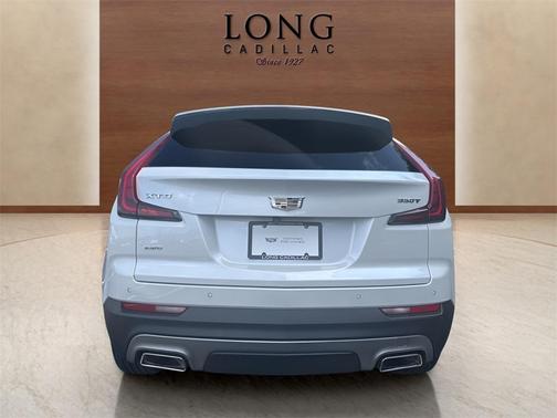 2022 Cadillac XT4 Premium Luxury