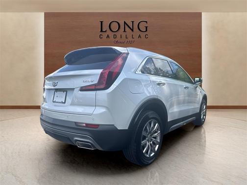 2022 Cadillac XT4 Premium Luxury