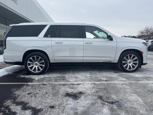 2023 Cadillac Escalade ESV Premium Luxury Platinum