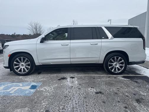 2023 Cadillac Escalade ESV Premium Luxury Platinum