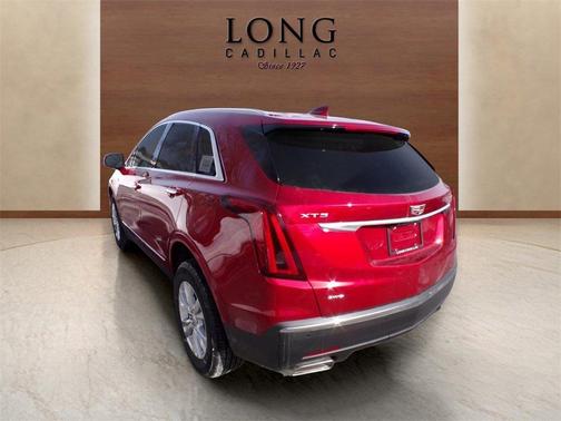 2026 Cadillac XT5 Luxury
