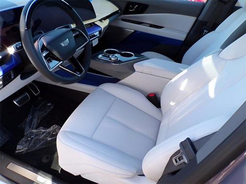 2026 Cadillac OPTIQ Luxury