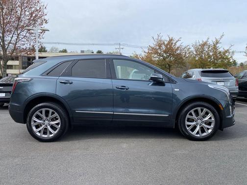 Shadow Metallic 2020 Cadillac XT5 Sport