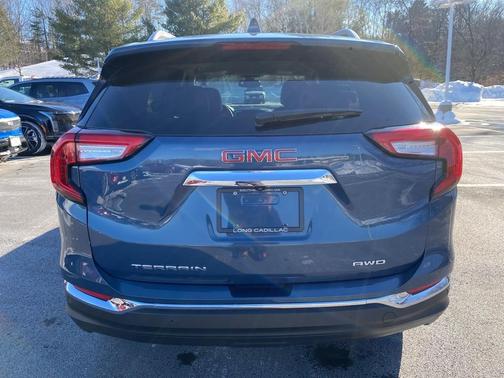 2024 GMC Terrain SLT