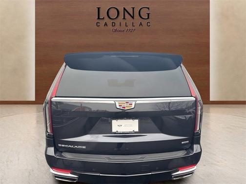 2022 Cadillac Escalade Luxury