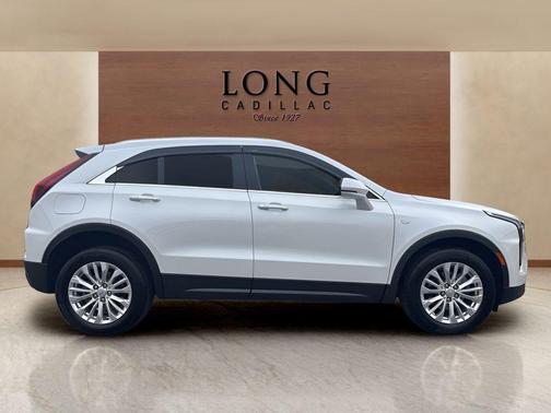 2024 Cadillac XT4 Luxury
