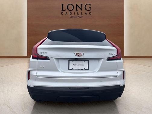 2024 Cadillac XT4 Luxury
