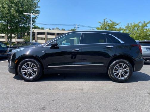 Stellar Black Metallic 2022 Cadillac XT5 Premium Luxury