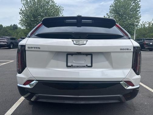 Crystal White Tri-Coat 2025 Cadillac OPTIQ Luxury