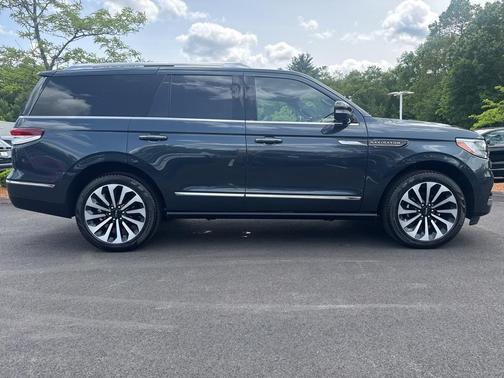 2024 Lincoln Navigator Reserve