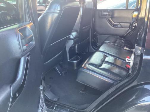 2014 Jeep Wrangler Unlimited Altitude