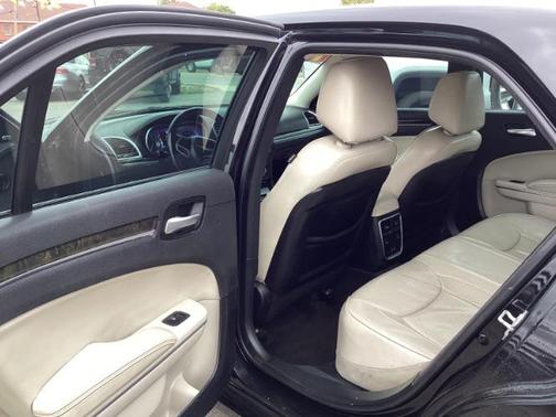 2018 Chrysler 300 Limited