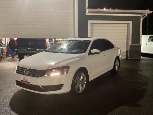 2014 Volkswagen Passat 2.0L TDI DSG SE w/Sunroof